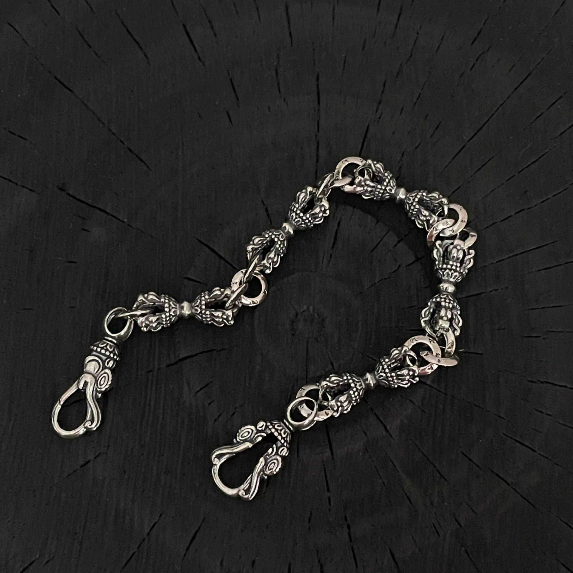 Vajra Motif Link Bracelet
